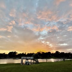 Waterfront Apartment w/boat lift in Swansboro.   Beautiful dock deck views - kayak launch w/kayaks - boat lift.