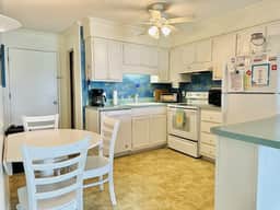 Condo in Atlantic Beach, NC - Hungerford's Haven - Image 4